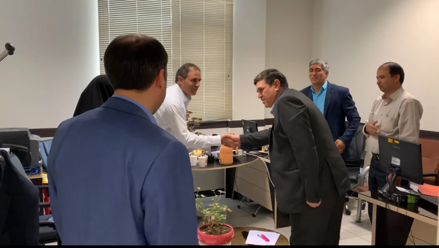 بازدید دکتر خنیفر از فرایند داوری آثار سومین جشنواره یادگیری الکترونیکی دانشگاه فرهنگیان 4